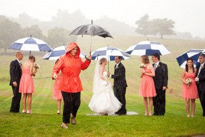 Snap Weddings Rainy Wedding