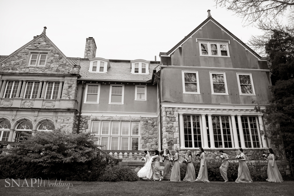 Classic-New-England-Wedding-Blithewold-Mansion0009
