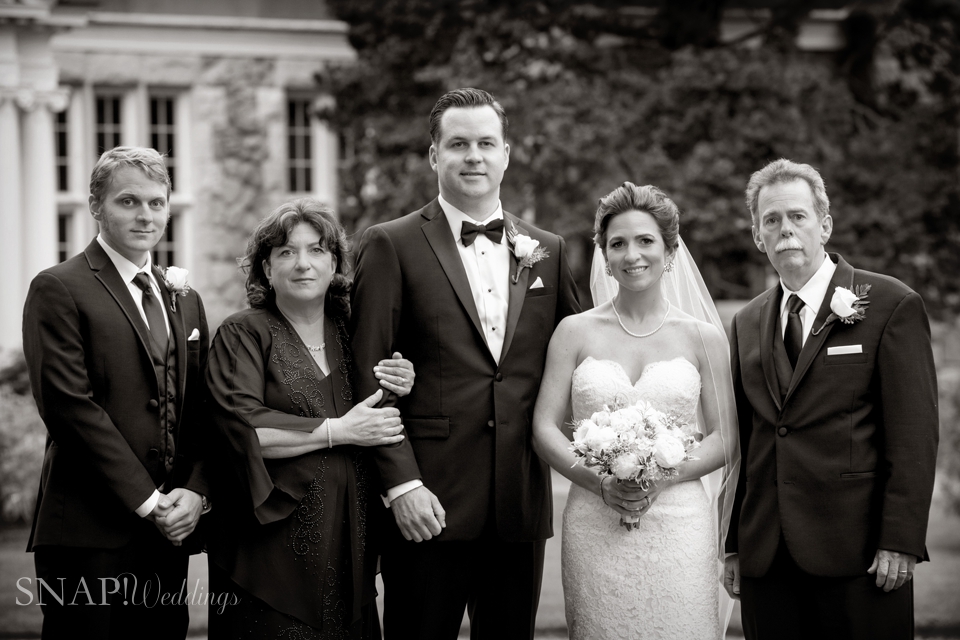 Classic-New-England-Wedding-Blithewold-Mansion0018