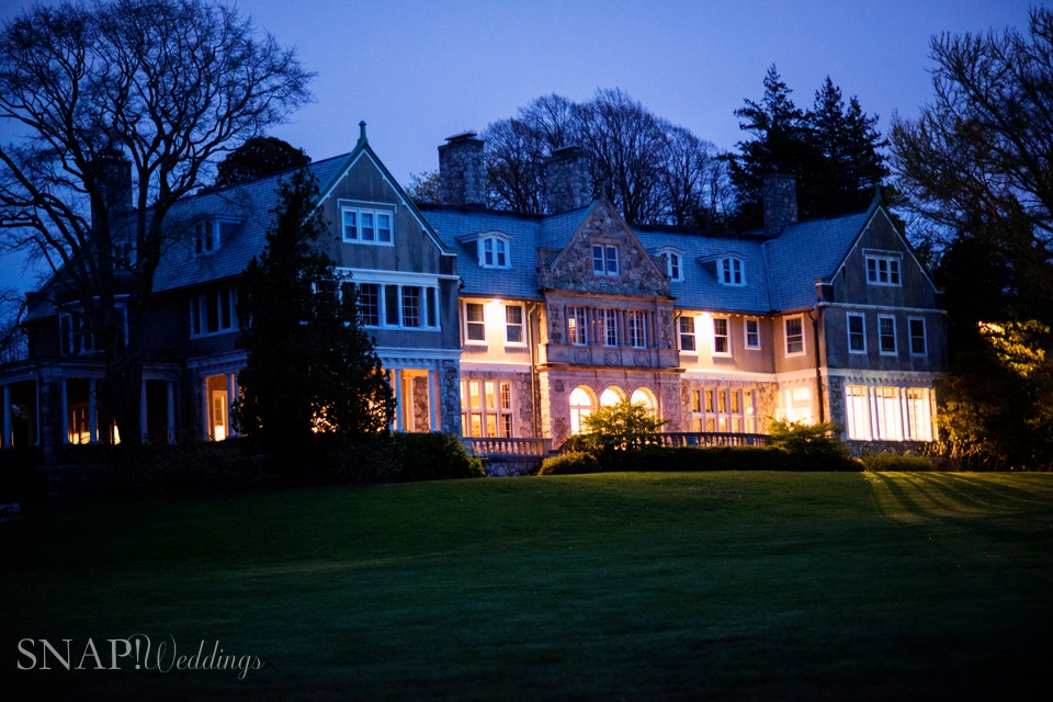 Classic-New-England-Wedding-Blithewold-Mansion0028